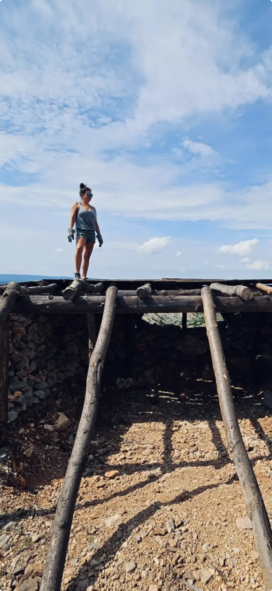 Maja Vovk on a build